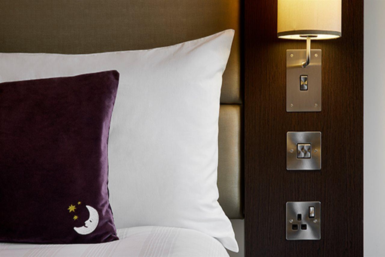 Premier Inn Oxford Botley South Hinksey Esterno foto